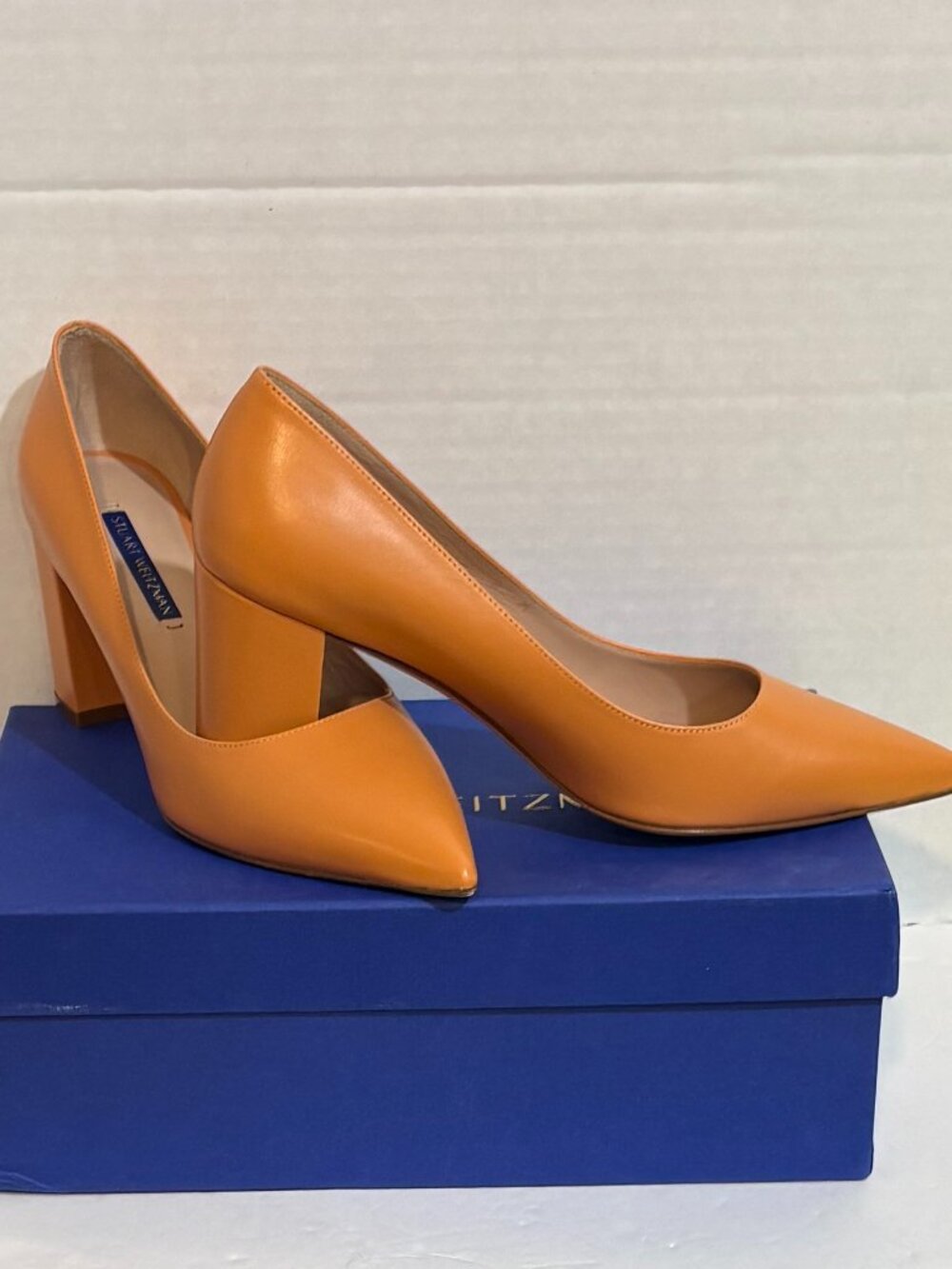 Stuart Weitzman U.S. Size 8 Laney 75 Leather Pump Light Coral Orange